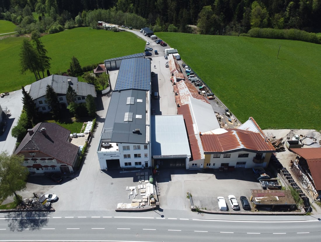 Produktionshallen mit guter Verkehrsanbindung