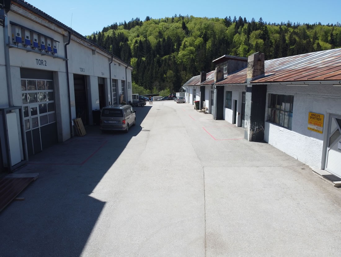 Lager- & Produktionshallen, Garagen, Freiplätze & Container